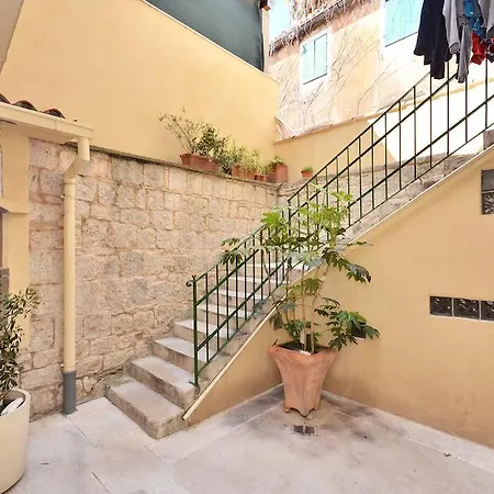 Apartman Silver Split