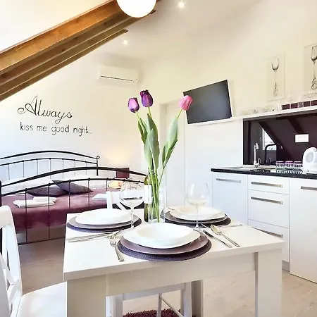 Apartment Silver *